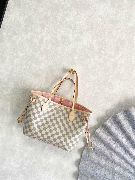 VL Neverfull Cream Bag