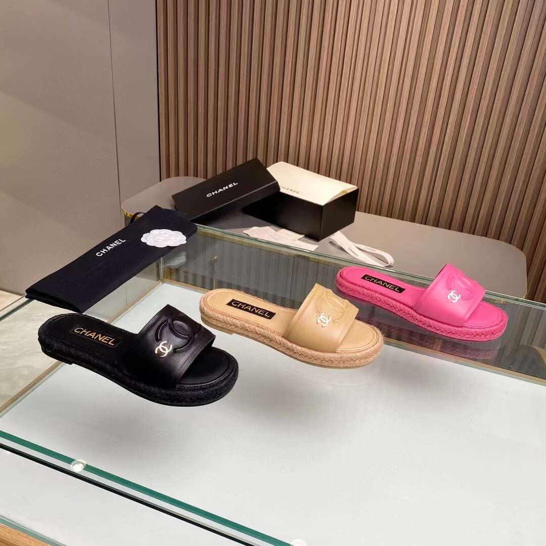 CC Leather Slipper