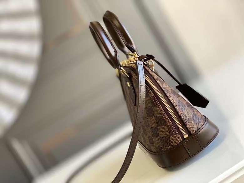 VL Brown & Beige Alma Bag