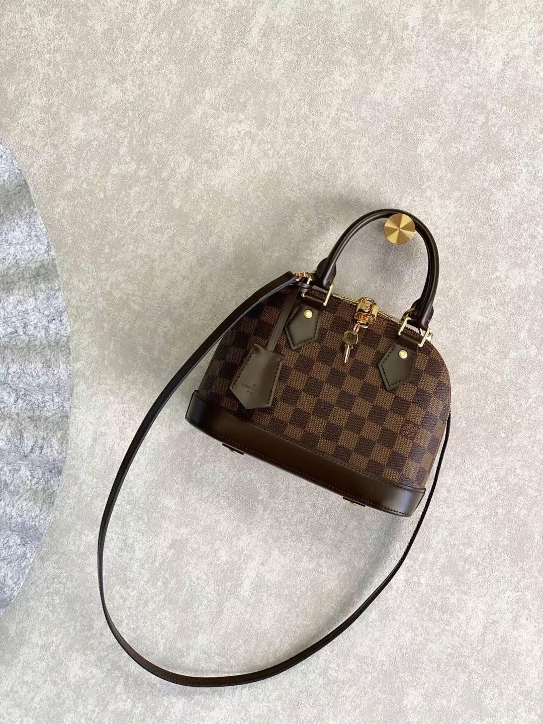 VL Brown & Beige Alma Bag