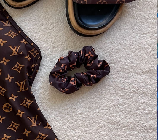 VL Scrunchie