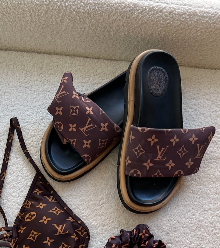 VL Brown Sliders